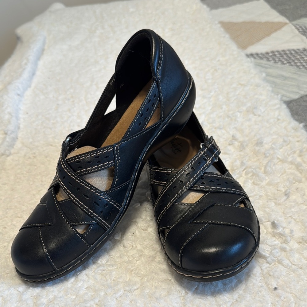Clarks Black Women's Slip-On Strappy Comfort Flats